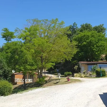 布迪奥露营酒店