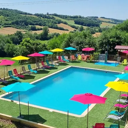 布迪奥露营酒店